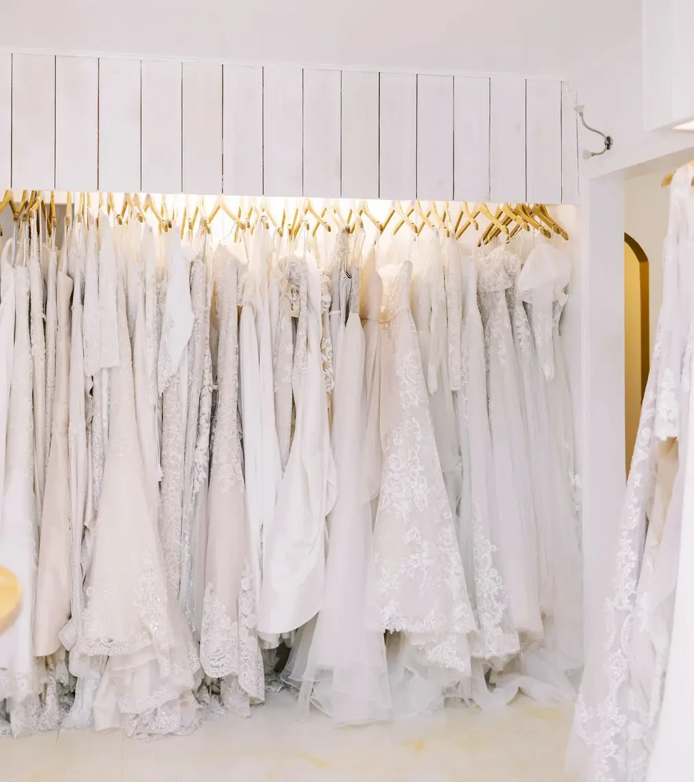 Options off rack at kansas city bridal shop affordable under 1,000