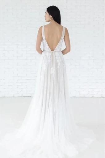 Willowby  BR537 #6 Ivory/Nude thumbnail